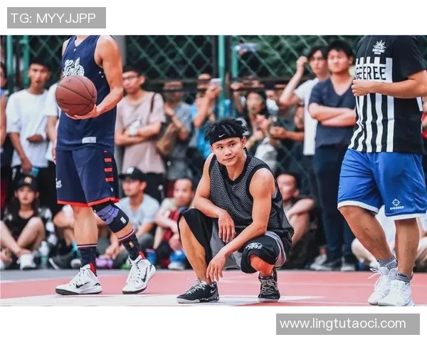 11号篮球明星的传奇之路与背后的奋斗故事揭秘